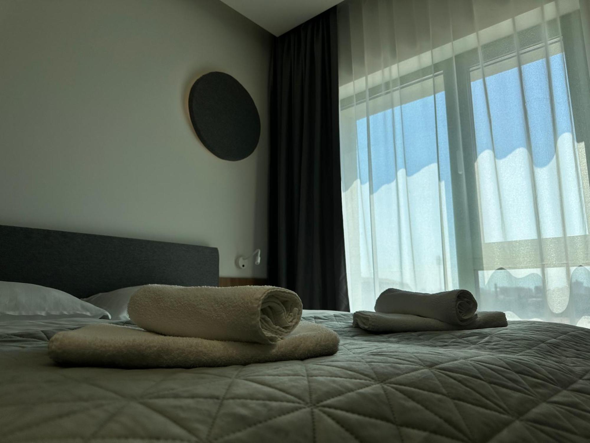 Luxury By The Lake Ap 25 Sibiu Exterior foto